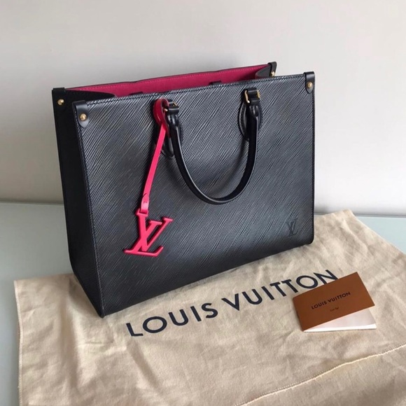 Louis Vuitton Handbags - Authentic Louis Vuitton onthego mm epi black